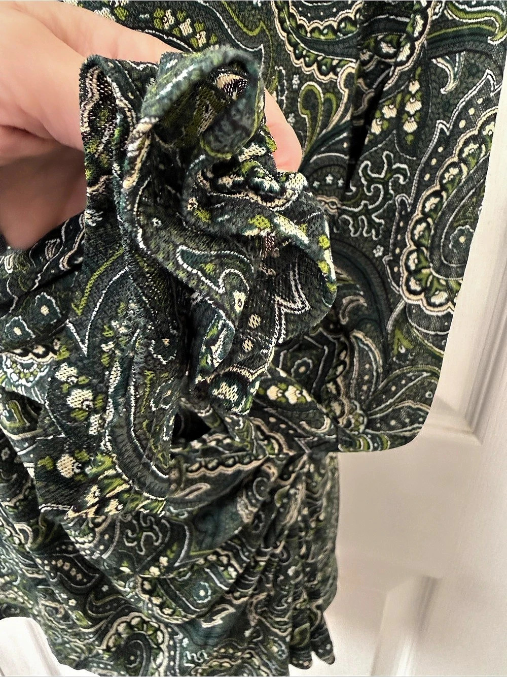 NC International Concepts Woman 1X Green Paisley Faux Wrap V-Neck Long Sleeve To - Picture 8 of 12